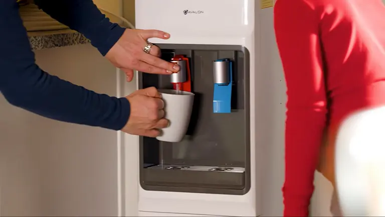 Water cooler dispenser